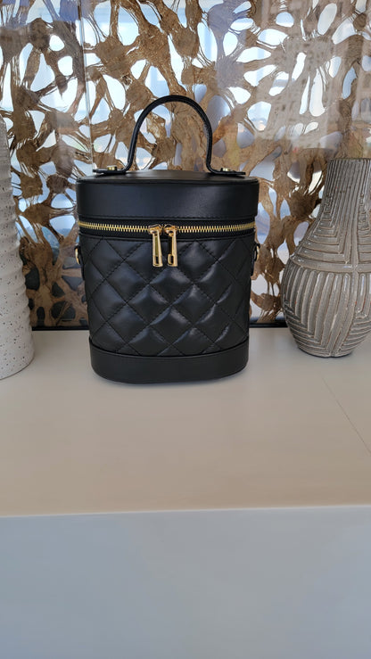 GIA BUCKET BAG IN BLACK