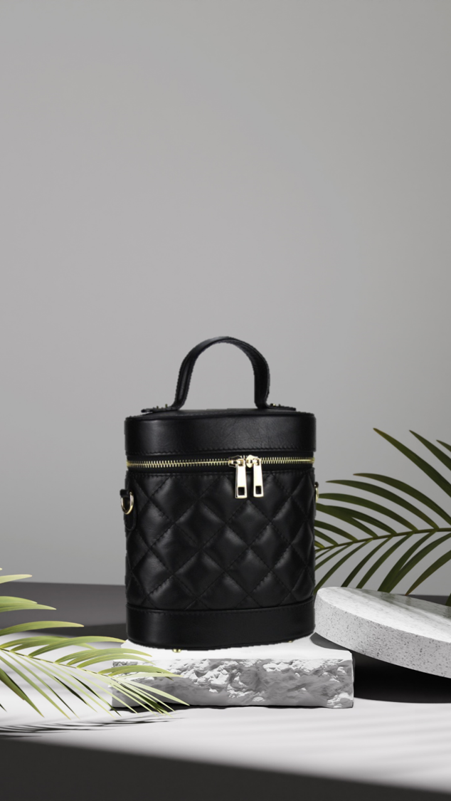 GIA BUCKET BAG IN BLACK